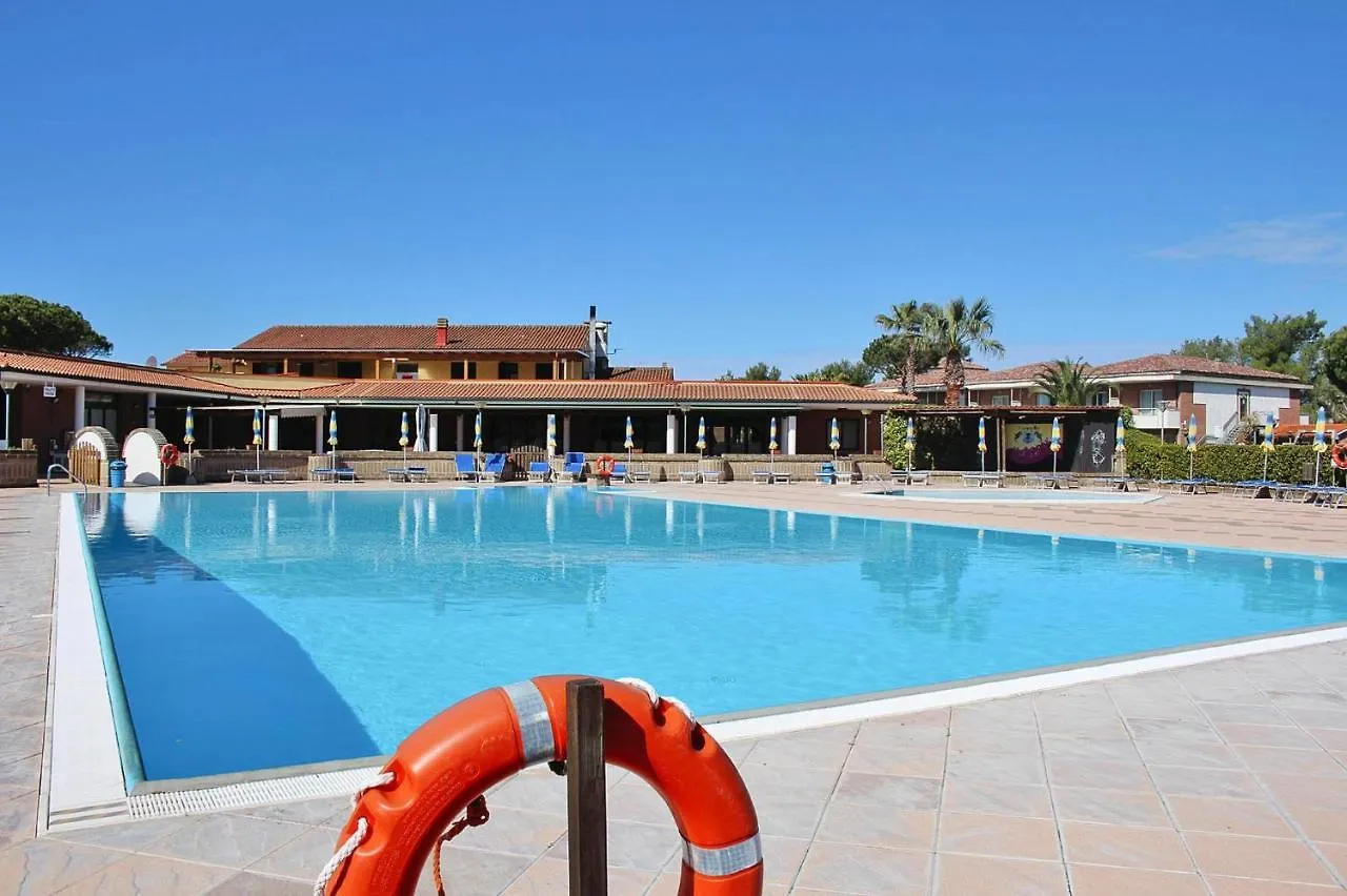 Apartment In Cecina Mare With Outdoor Pool Marina di Cecina